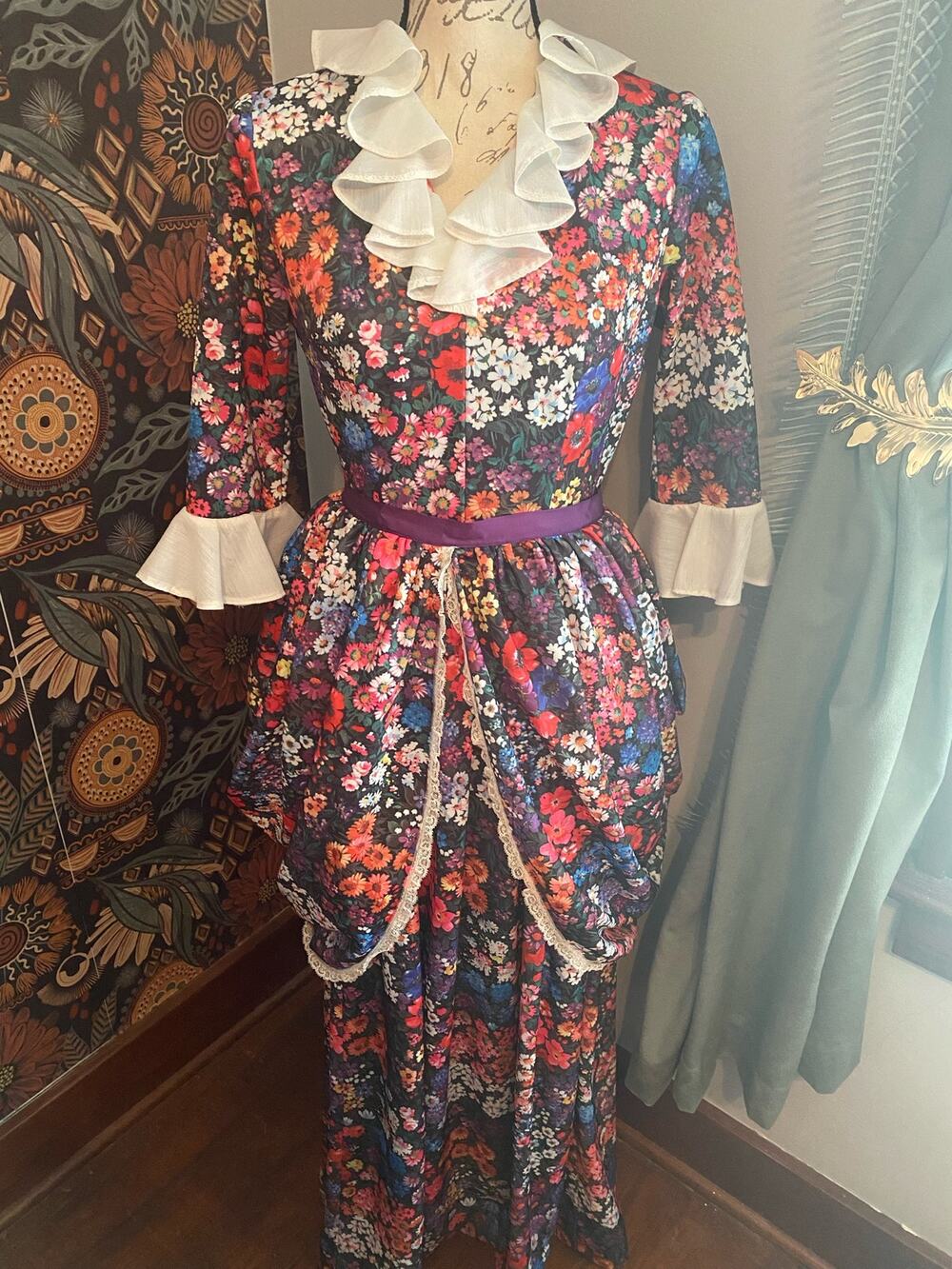 Vintage 70s Handmade Floral Long Ruffled 3/4 sleeve Dress w/ bustle